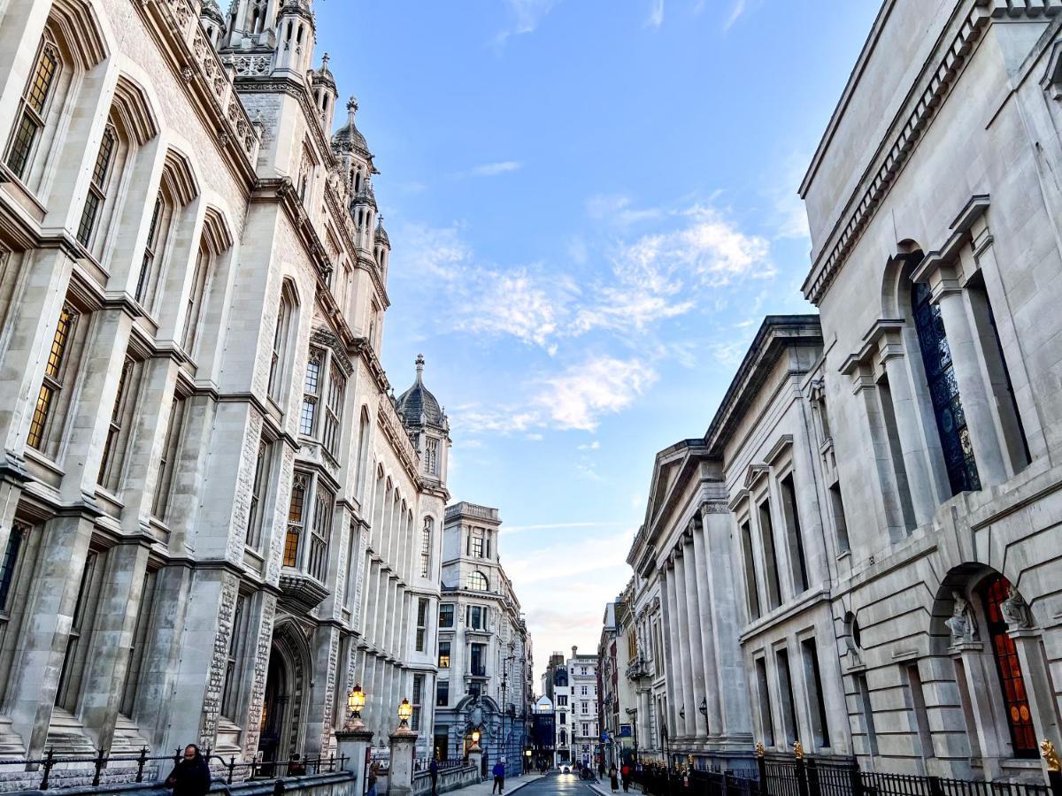 لندن Superior Entire Apartment Between St Pauls Cathedral And Covent Garden المظهر الخارجي الصورة