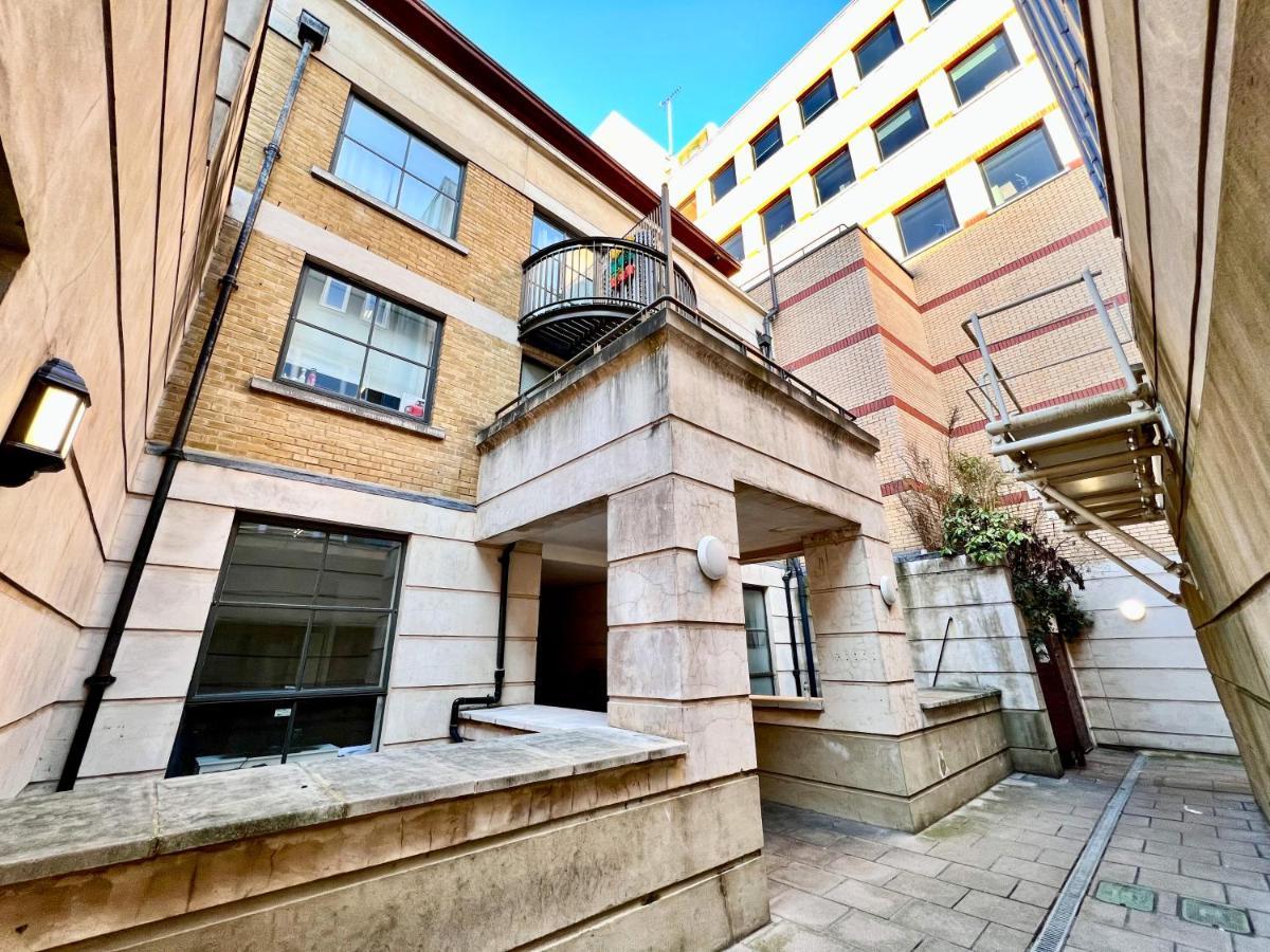 لندن Superior Entire Apartment Between St Pauls Cathedral And Covent Garden المظهر الخارجي الصورة
