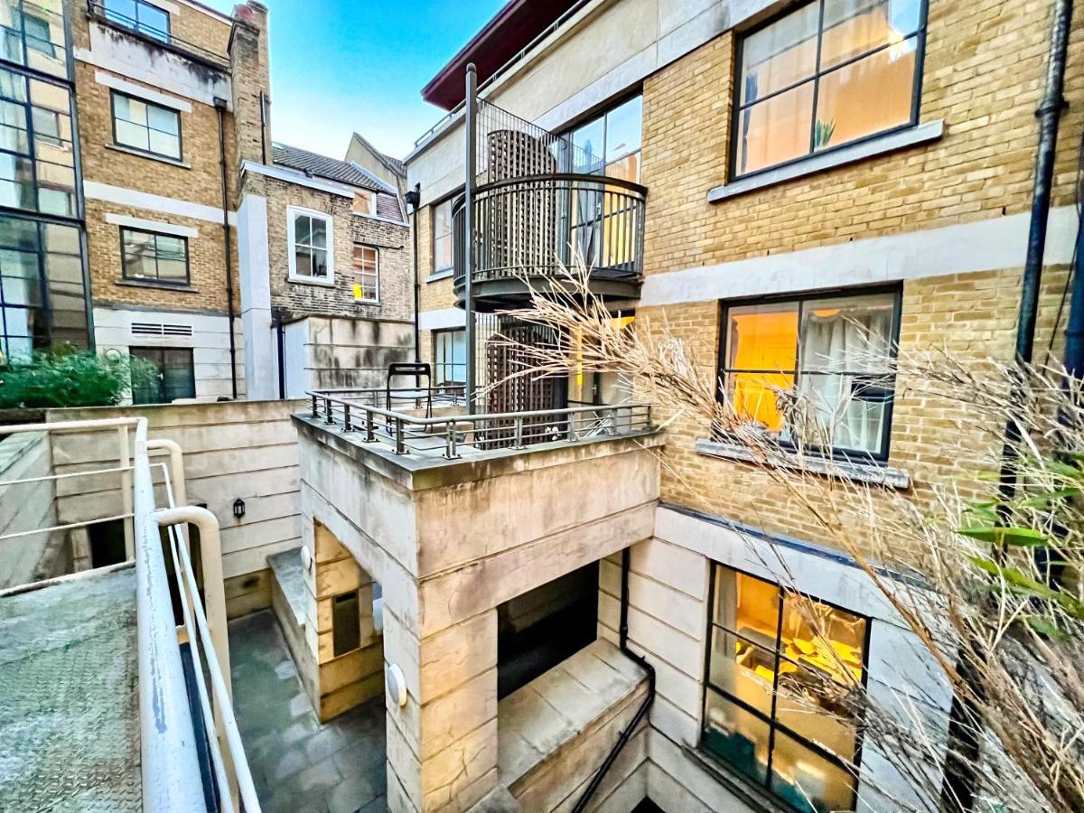 لندن Superior Entire Apartment Between St Pauls Cathedral And Covent Garden المظهر الخارجي الصورة