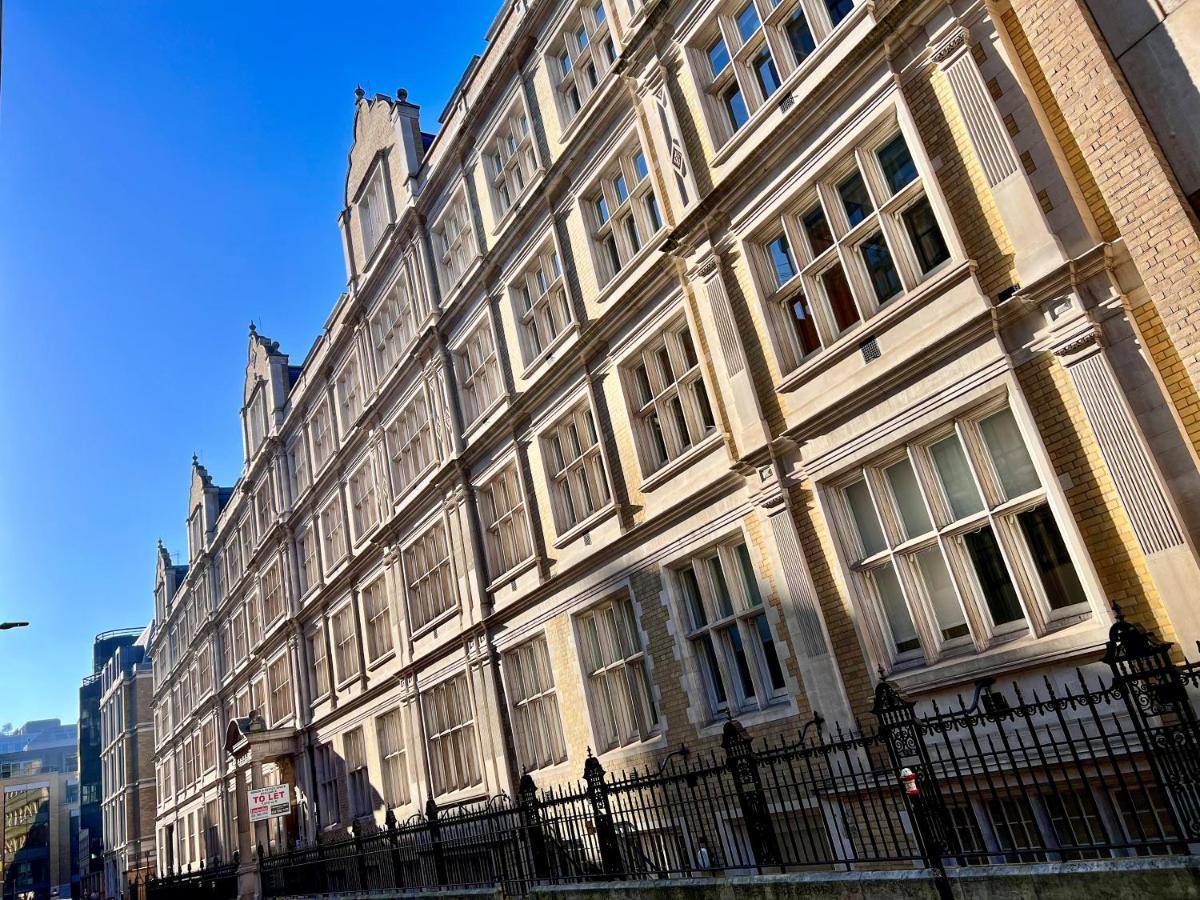 لندن Superior Entire Apartment Between St Pauls Cathedral And Covent Garden المظهر الخارجي الصورة